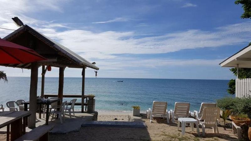 Amity Beach Resort Maret Esterno foto
