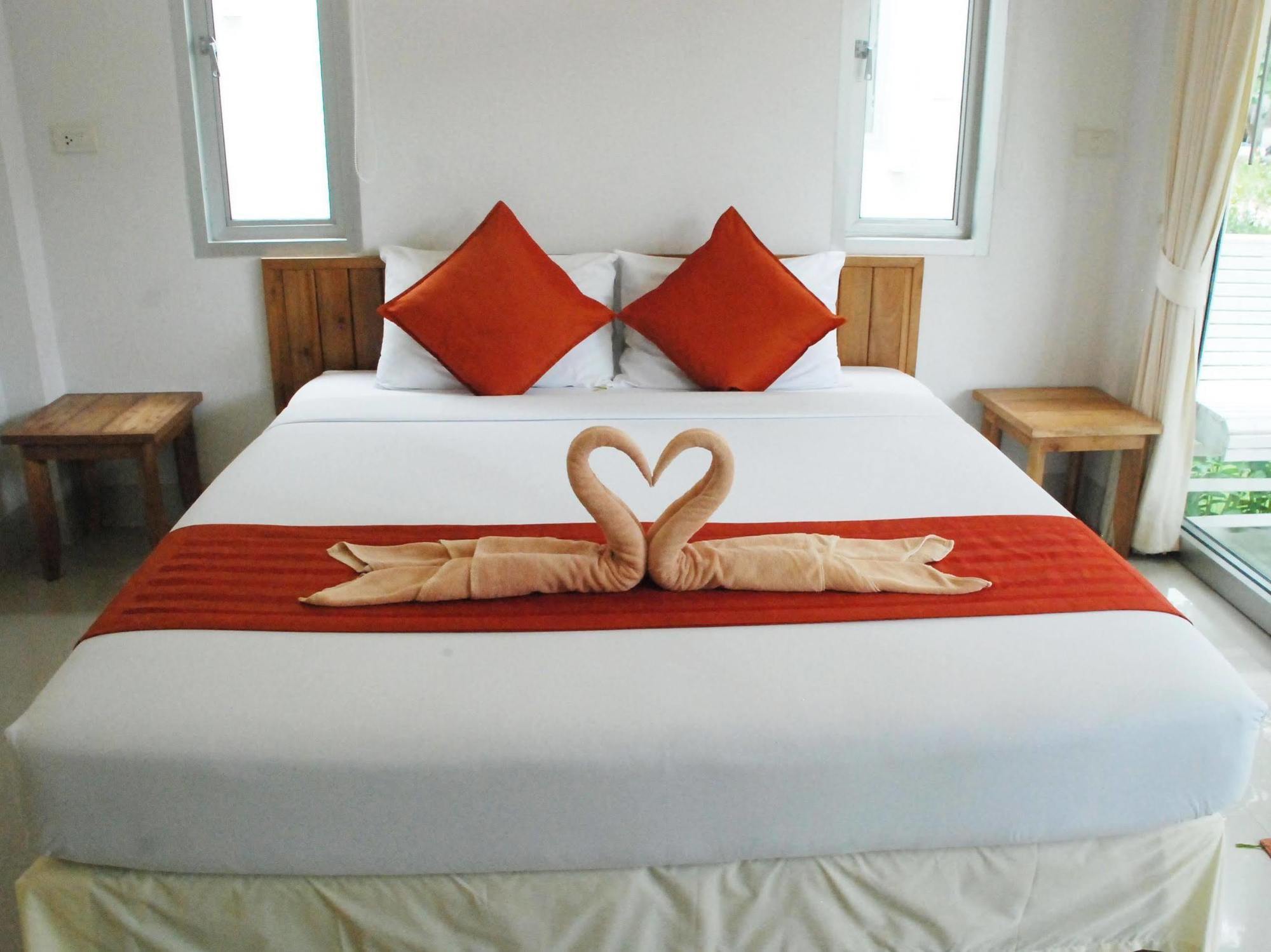 Amity Beach Resort Maret Esterno foto